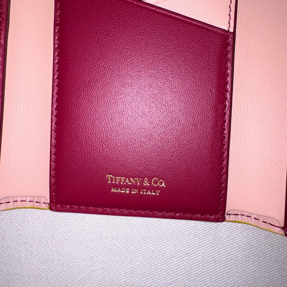 Tiffany & Co Trifold Wallet Yellow New Pebbled Leather T Logo Gold Hardware - Picture 9 of 11